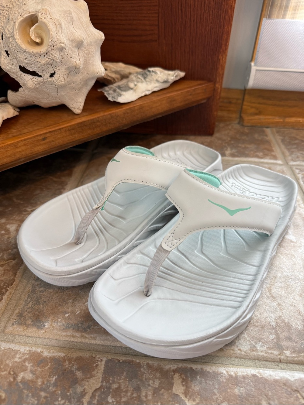 HOKA One One - Picture 5 of 7